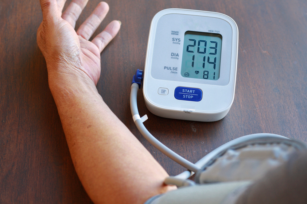 Cấp cứu cao huyết áp tại nhà: Những lưu ý cần ghi nhớ