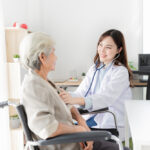 Quyền lợi bảo hiểm y tế tự nguyện: Phụ nữ có được hưởng chế độ thai sản?