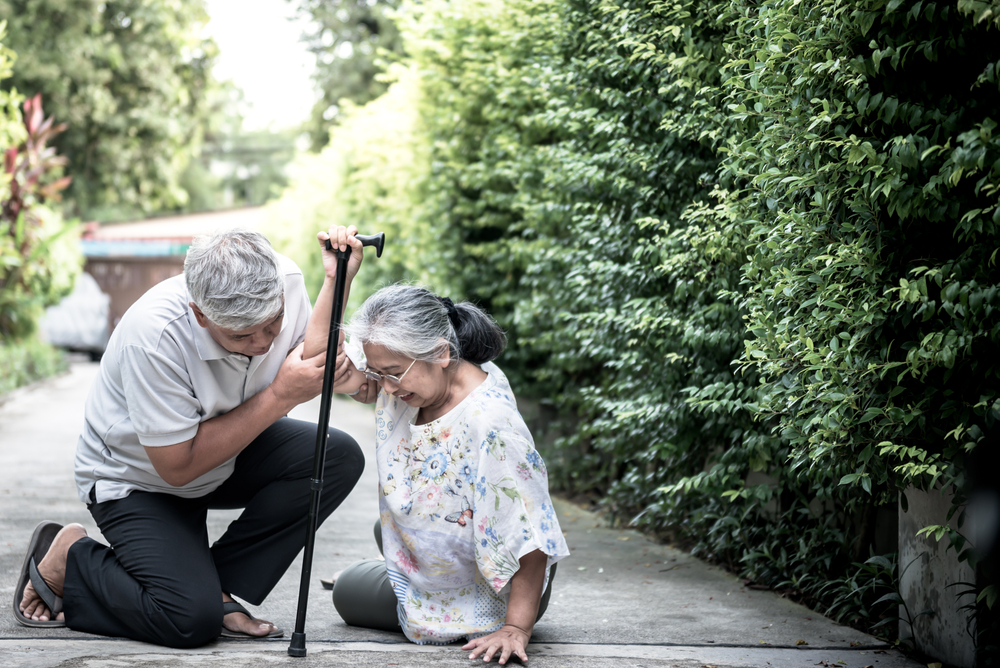 Người lớn tuổi nên mua bảo hiểm tai nạn cá nhân