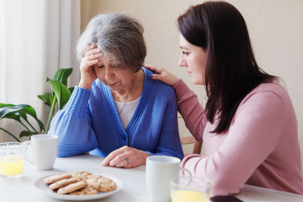 Thay đổi tâm trạng là triệu chứng bệnh Alzheimer