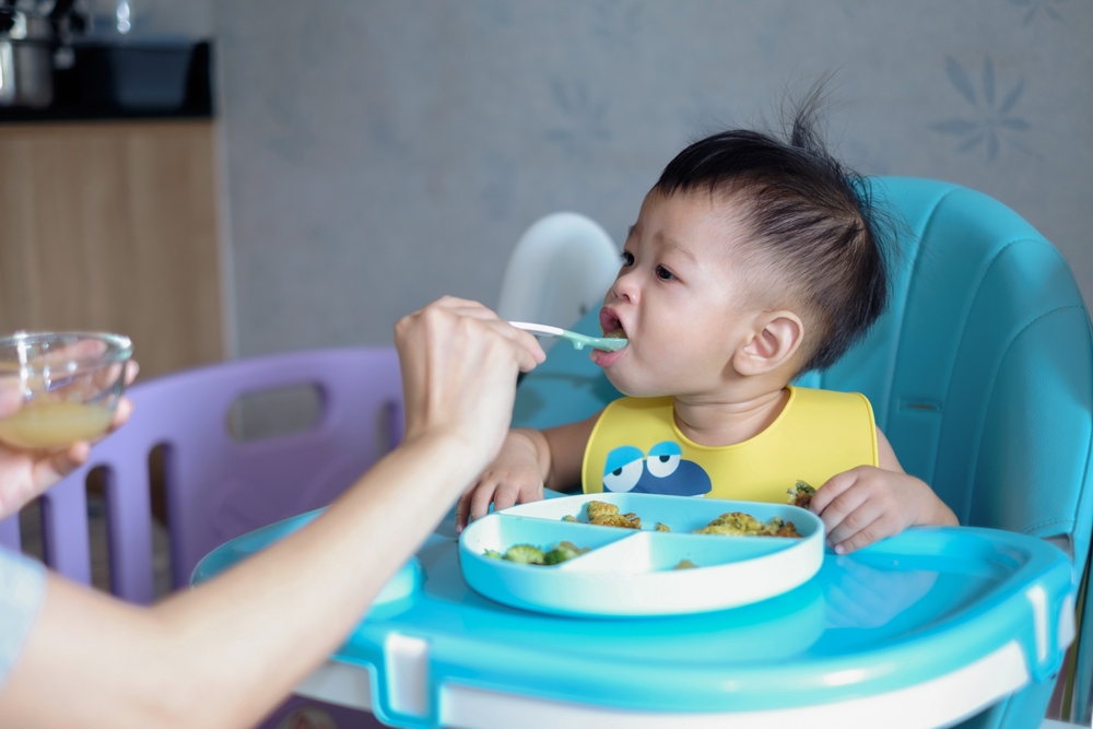 Trẻ 1 tuổi ăn được những gì?
