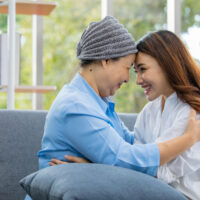 Hướng dẫn người thân cách chăm sóc bệnh nhân ung thư phổi