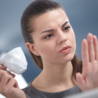 Hướng dẫn cách tự kiểm tra ung thư phổi bằng ngón tay tại nhà