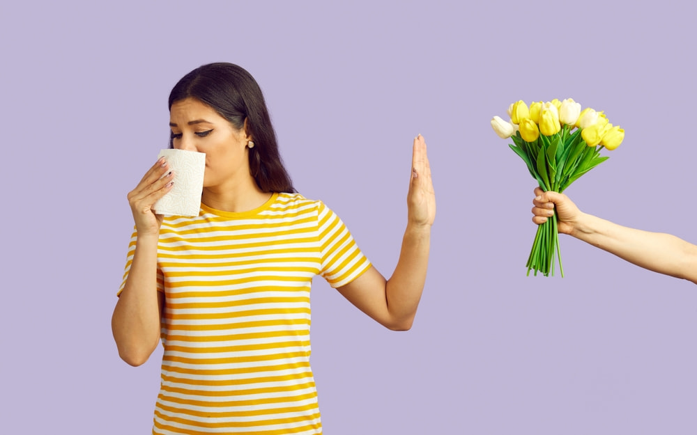 Cách giảm tình trạng nghẹt mũi, hắt hơi liên tục là tránh xa tác nhân gây dị ứng