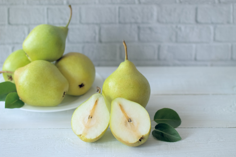 Một trái lê chứa bao nhiêu calo? 5 tác dụng của quả lê với sức khỏe