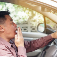 Tại sao lái xe hay buồn ngủ? 9 cách giúp hết buồn ngủ khi lái xe