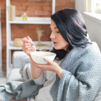 Người bị bệnh sốt xuất huyết nên ăn uống gì cho nhanh khỏi?