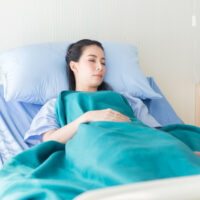 Người bị sốt xuất huyết cần truyền dịch khi nào và truyền dịch gì?