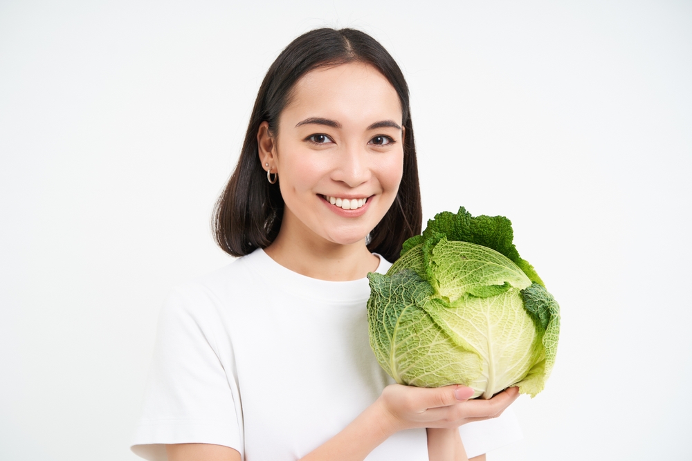 100g bắp cải trắng bao nhiêu calo? Ăn bắp cải trắng có giúp giảm cân không?